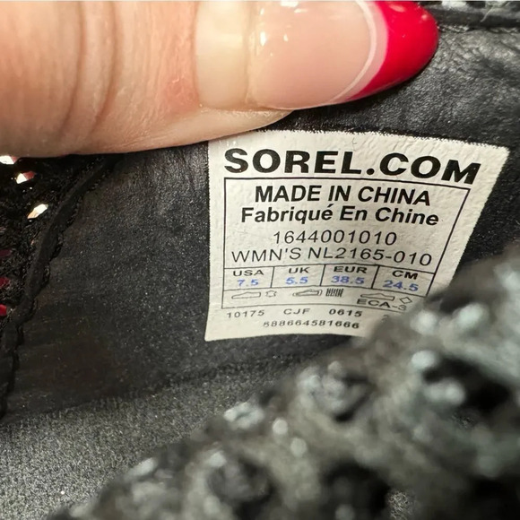 Sorel Major Lace Up Mesh Patent Leather Boots - Picture 4 of 4